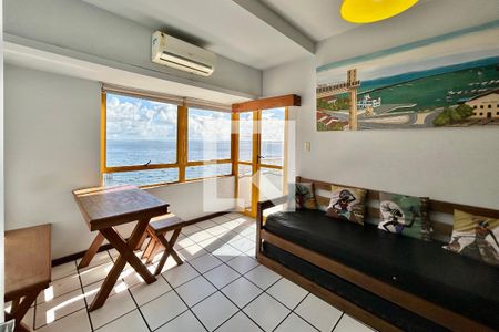 Sala de apartamento para alugar com 1 quarto, 45m² em Campo Grande, Salvador