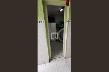 Casa à venda com 3 quartos, 180m² em Vila Vitorio Mazzei, São Paulo