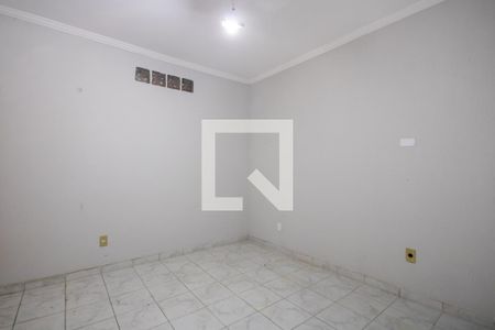 Suíte (Casa 1) de casa à venda com 3 quartos, 360m² em Santa Maria, Osasco