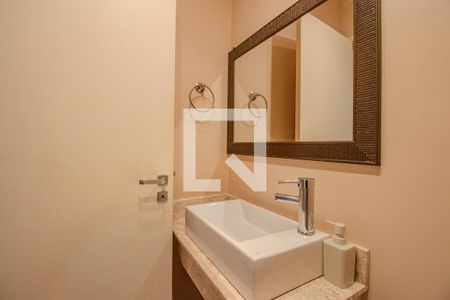 Lavabo de casa para alugar com 5 quartos, 220m² em Jardim Floresta, Porto Alegre