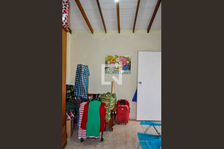 Quarto 2 de casa à venda com 2 quartos, 180m² em Cascata, Porto Alegre