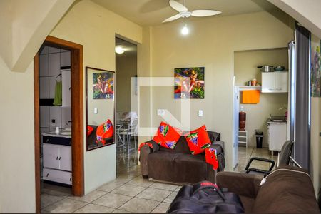 Sala de casa à venda com 2 quartos, 180m² em Cascata, Porto Alegre