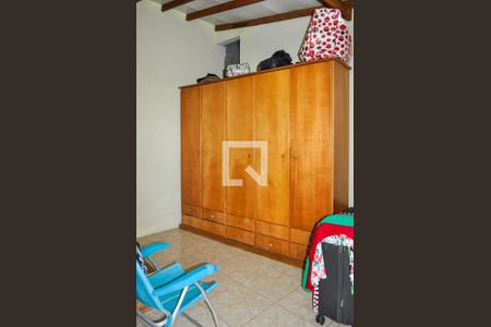 Quarto 2 de casa à venda com 2 quartos, 180m² em Cascata, Porto Alegre