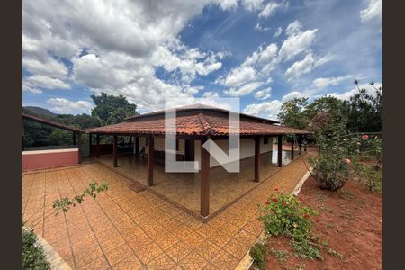Casa à venda com 3 quartos, 300m² em Casa Branca, Brumadinho