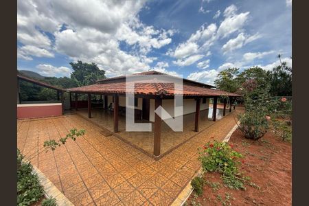 Casa à venda com 3 quartos, 300m² em Casa Branca, Brumadinho