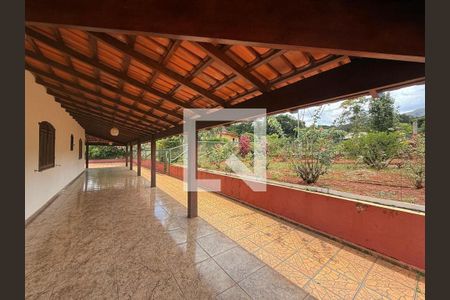 Casa à venda com 3 quartos, 300m² em Casa Branca, Brumadinho