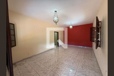 Casa à venda com 3 quartos, 300m² em Casa Branca, Brumadinho