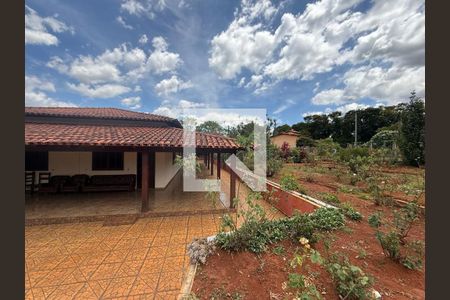Casa à venda com 3 quartos, 300m² em Casa Branca, Brumadinho