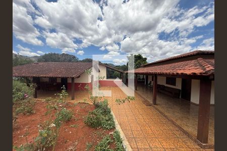 Casa à venda com 3 quartos, 300m² em Casa Branca, Brumadinho