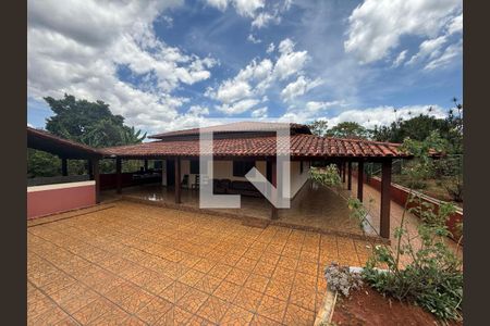 Casa à venda com 3 quartos, 300m² em Casa Branca, Brumadinho