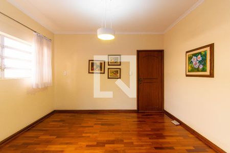 Sala de casa à venda com 3 quartos, 280m² em Jardim Avelino, São Paulo