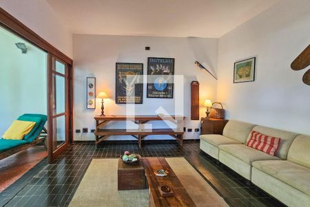 Sala de casa para alugar com 4 quartos, 336m² em Jardim Virginia, Guarujá