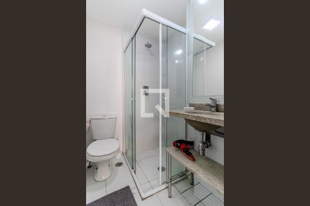 Banheiro de kitnet/studio para alugar com 1 quarto, 22m² em Centro Histórico de São Paulo, São Paulo