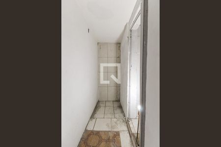 Corredor de casa para alugar com 1 quarto, 20m² em Jardim Guaianazes, São Paulo