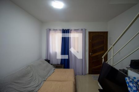 Sala de casa de condomínio à venda com 2 quartos, 55m² em Itaquera, São Paulo