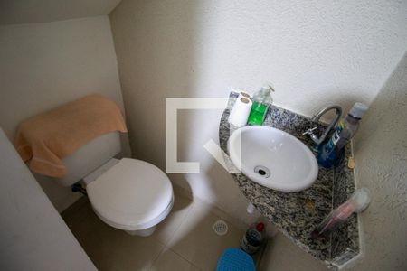 Lavabo de casa de condomínio à venda com 2 quartos, 55m² em Itaquera, São Paulo