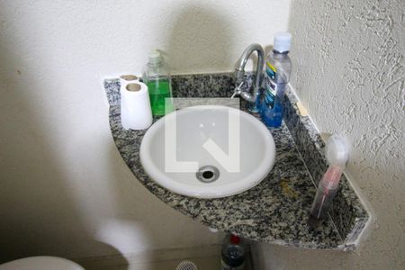 Lavabo de casa de condomínio à venda com 2 quartos, 55m² em Itaquera, São Paulo