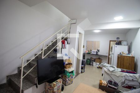 Sala de casa de condomínio à venda com 2 quartos, 55m² em Itaquera, São Paulo