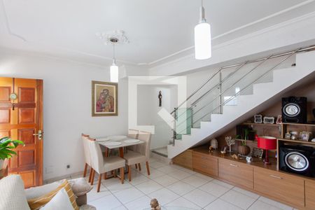 Sala de casa à venda com 3 quartos, 103m² em São Sebastião, Belo Horizonte