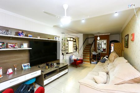 Sala de casa à venda com 4 quartos, 181m² em Jardim Maria Rosa, Taboão da Serra