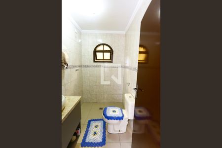 Lavabo de casa à venda com 4 quartos, 181m² em Jardim Maria Rosa, Taboão da Serra