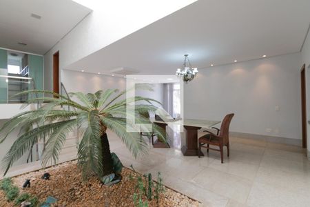 Sala de Estar / Jantar de casa à venda com 5 quartos, 607m² em Braúnas, Belo Horizonte