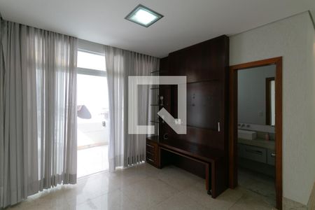 Sala de TV de casa à venda com 5 quartos, 607m² em Braúnas, Belo Horizonte