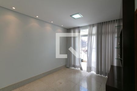 Sala de TV de casa à venda com 5 quartos, 607m² em Braúnas, Belo Horizonte