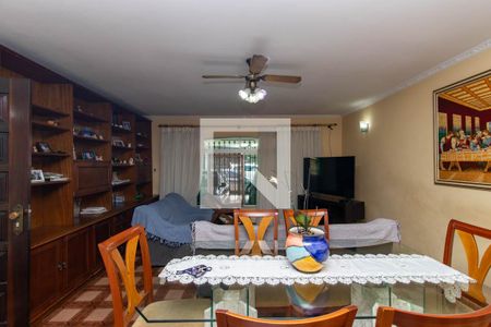 Sala de casa para alugar com 4 quartos, 158m² em Parque Novo Mundo, São Paulo