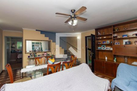 Sala de casa para alugar com 4 quartos, 158m² em Parque Novo Mundo, São Paulo