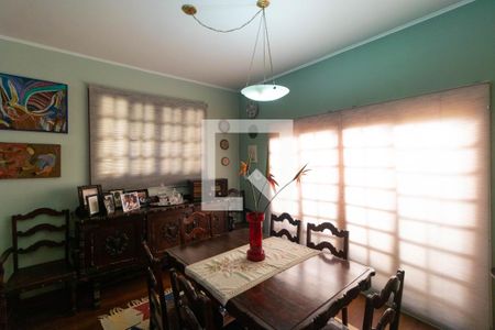 Sala de casa de condomínio à venda com 4 quartos, 350m² em Jardim das Paineiras, Campinas