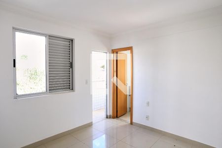 Sala de apartamento para alugar com 3 quartos, 80m² em Ipiranga, Belo Horizonte