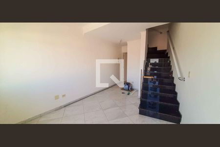 Sala de apartamento à venda com 2 quartos, 65m² em Veloso, Osasco