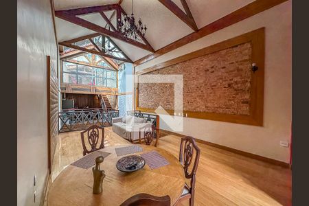 Sala de casa à venda com 2 quartos, 300m² em Lapa, Rio de Janeiro