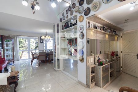 Sala de casa de condomínio à venda com 3 quartos, 420m² em Vila Conceição, Porto Alegre