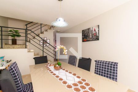 Sala de casa de condomínio à venda com 3 quartos, 163m² em Vila Ema, São Paulo