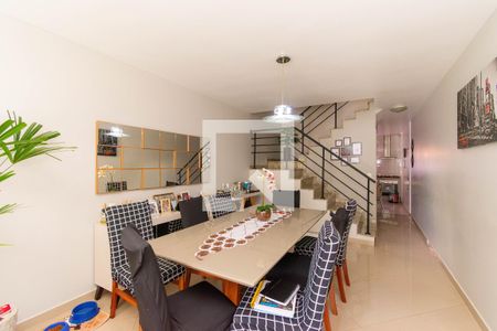 Sala de casa de condomínio à venda com 3 quartos, 163m² em Vila Ema, São Paulo