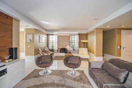 Sala de casa de condomínio à venda com 3 quartos, 559m² em Boa Vista, Porto Alegre