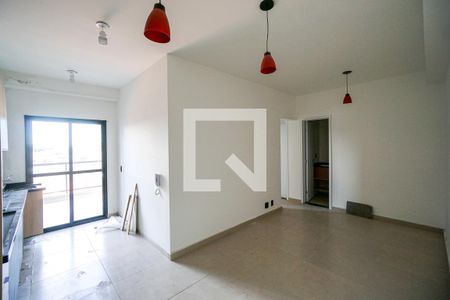 Sala e cozinha de apartamento à venda com 2 quartos, 49m² em Vila Fernandes, São Paulo