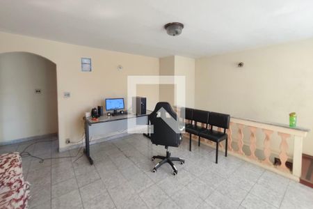 Sala de TV de casa à venda com 3 quartos, 180m² em Cidade Jardim, Campinas