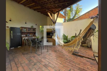 Casa à venda com 4 quartos, 315m² em Santa Tereza, Porto Alegre