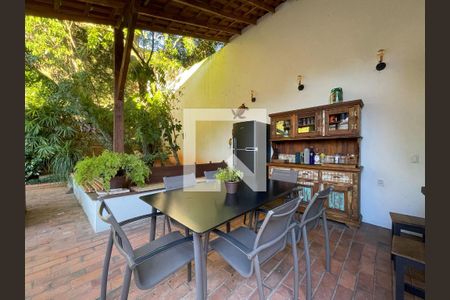 Casa à venda com 4 quartos, 315m² em Santa Tereza, Porto Alegre