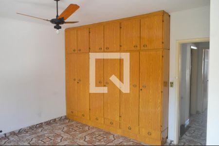 Quarto 1 de casa para alugar com 3 quartos, 360m² em Vila Antonina, São Paulo