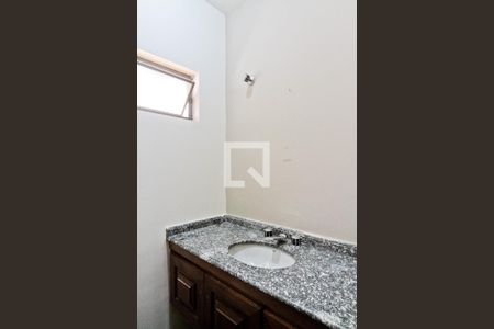 Lavabo de casa para alugar com 4 quartos, 420m² em City América, São Paulo