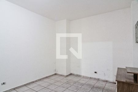 Quarto 1 de casa para alugar com 2 quartos, 80m² em Vila Cavaton, São Paulo