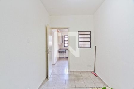 Quarto 2 de casa para alugar com 2 quartos, 80m² em Vila Cavaton, São Paulo