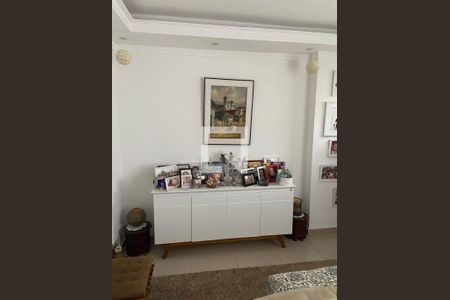 Casa à venda com 3 quartos, 133m² em Conjunto Residencial Santa Terezinha, São Paulo