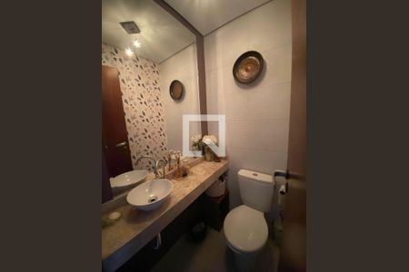 Casa à venda com 3 quartos, 133m² em Conjunto Residencial Santa Terezinha, São Paulo