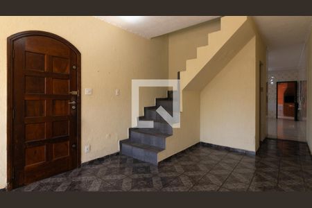 Sala de casa à venda com 3 quartos, 100m² em Jardim Eliane, São Paulo