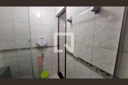 Banheiro de casa para alugar com 2 quartos, 75m² em Jardim Nossa Senhora D’ajuda, Itaquaquecetuba